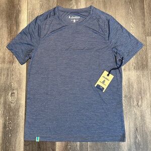 NWT Chubbies Short Sleeve Ultimate Tee M The Rydell Blue Heather Performance